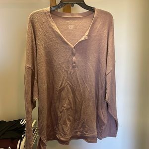 American Eagle long sleeve button down top